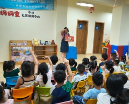 家门口的儿童图书馆——书语小屋